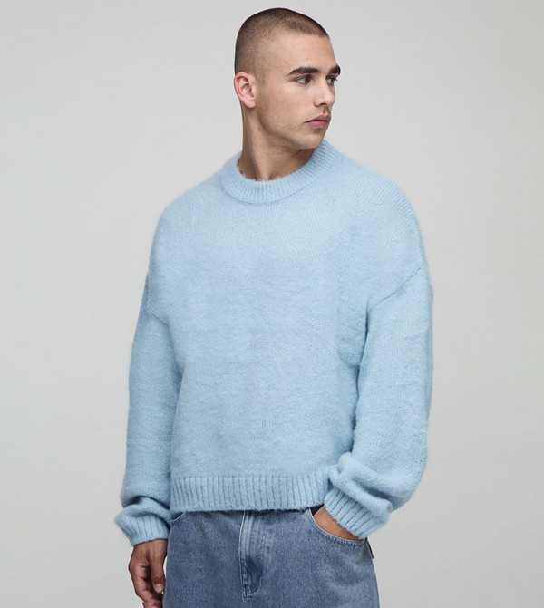 سويتر بياقة مستديرة 