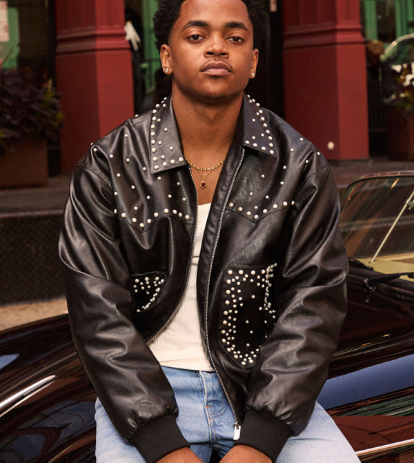 جاكيت ويسترن مطرز