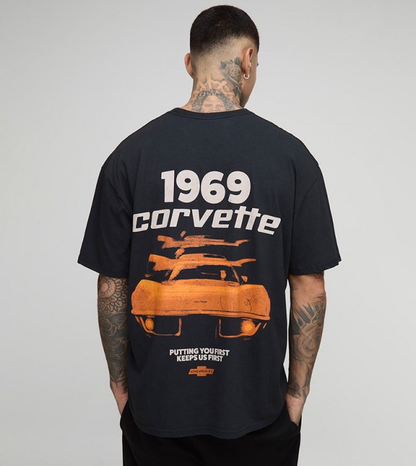 تيشيرت أوفرسايز مغسول بطبعة للمقاسات الطويلة 