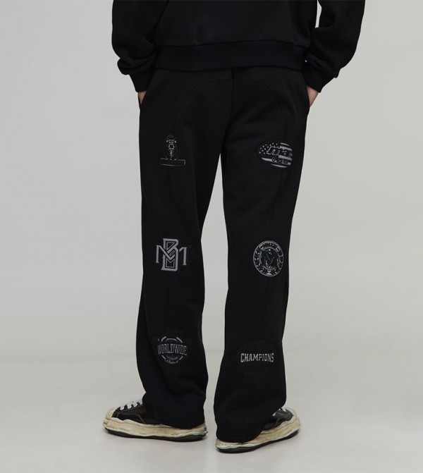 Varsity Badge Relaxed Fit Sweatpants