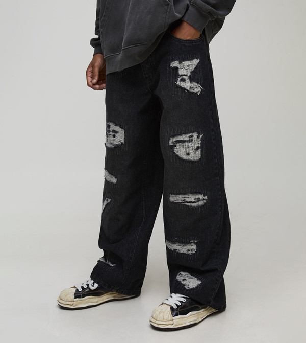 بنطلون جينز واسع 