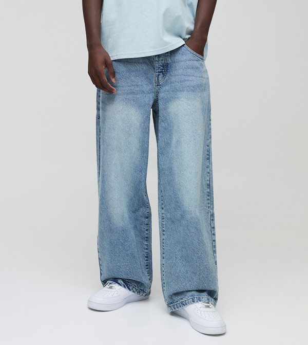 جينز واسع مغسول بخصر متوسط 