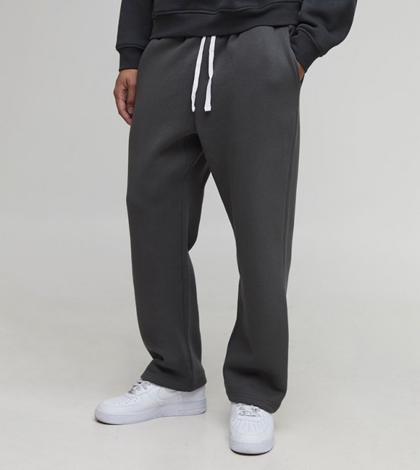 بنطال رياضي بخصر متوسط