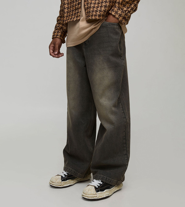 Mid Rise Parachute Fit Jeans