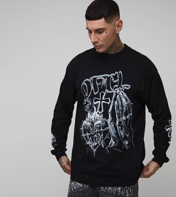 Tall Oversized Crew Neck Gothic Print Long Sleeves T-Shirt