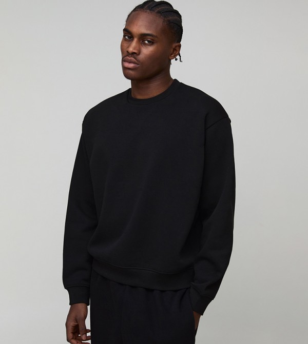 سويتشيرت اوفرسايز بقبة مستديرة