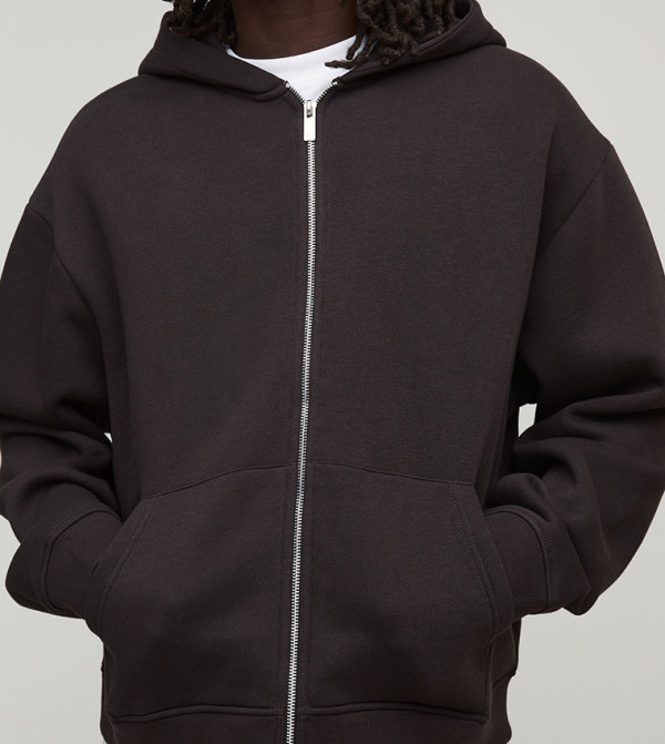 جاكيت أوفرسايز بهودي وسحاب 