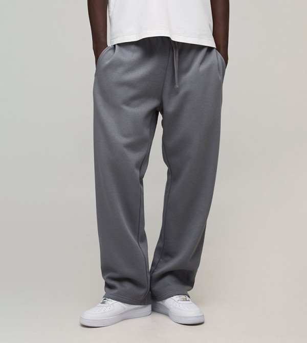 بنطلون رياضة برباط وقصة مستقيمة 