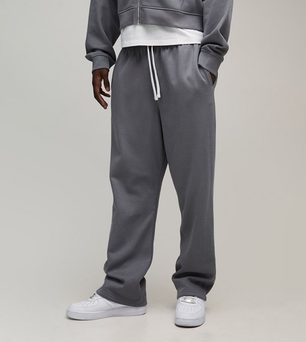 بنطلون رياضة واسع 