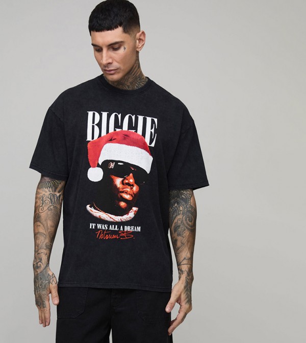 تيشيرت أوفرسايز بطبعة للمقاسات الطويلة 