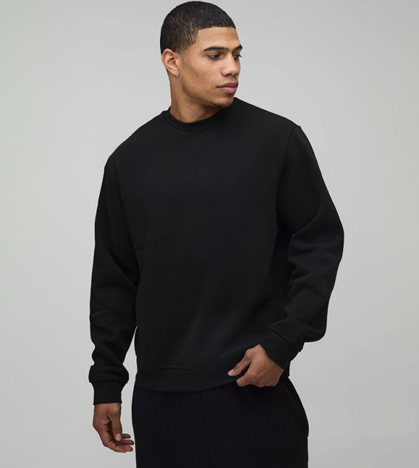 سويتشيرت بقبة مستديرة