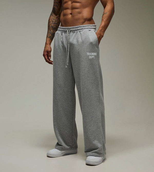 بنطلون رياضة واسع 