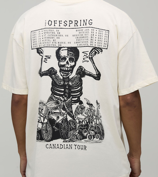 تيشيرت أوفرسايز بطبعة 