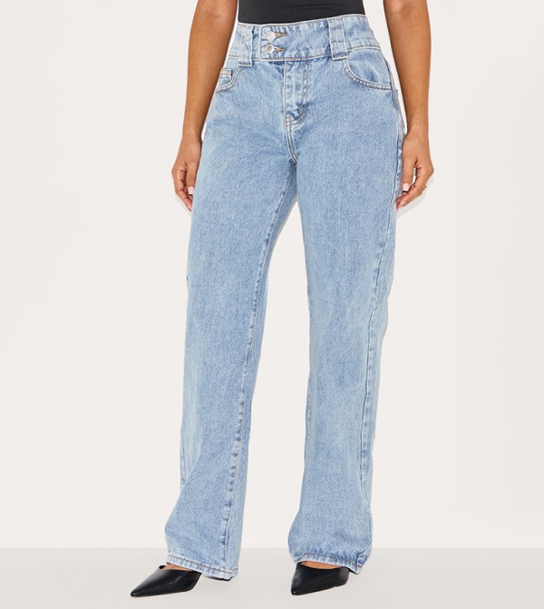 Petite Washed Straight Fit Jeans