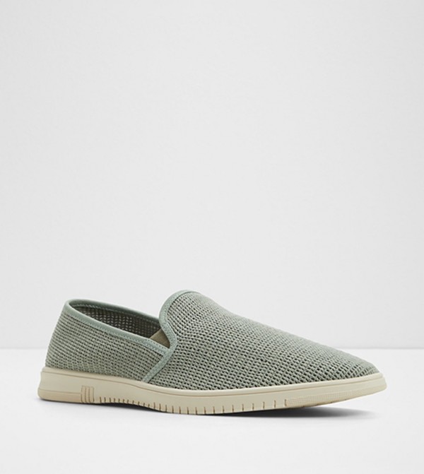 COASTBREEZE Slip-On Shoes