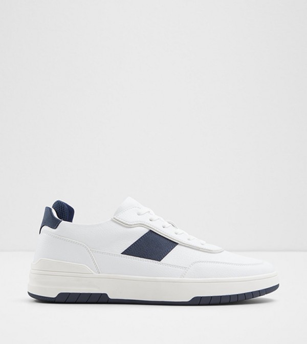 CREED Round Toe Lace-Up Sneakers