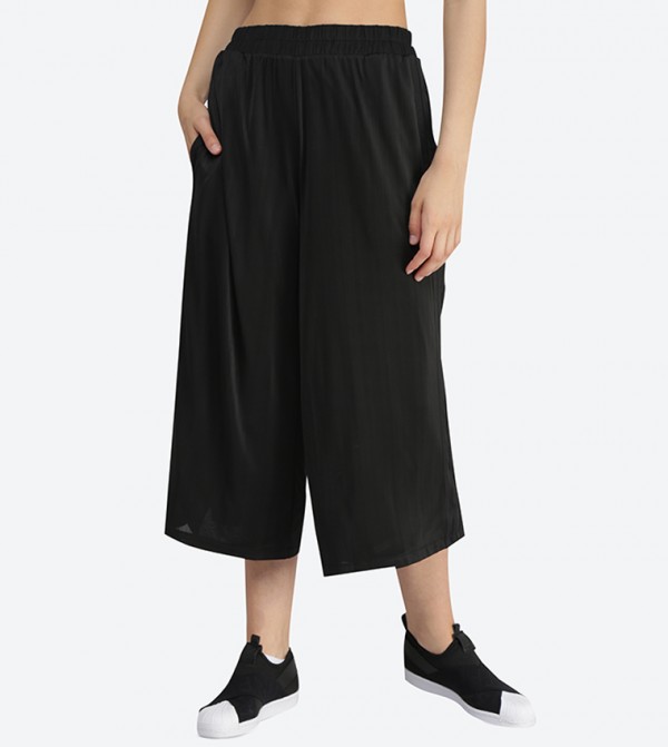 Buy Adidas Originals Elastic Waistband Cropped Pant Black CW0458 In Black 6thStreet Oman