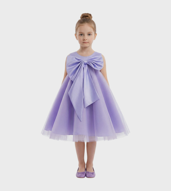 فستان ميدي مزين بفيونكة