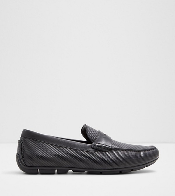 DISCOURSE-IN Square Toe Moccasins