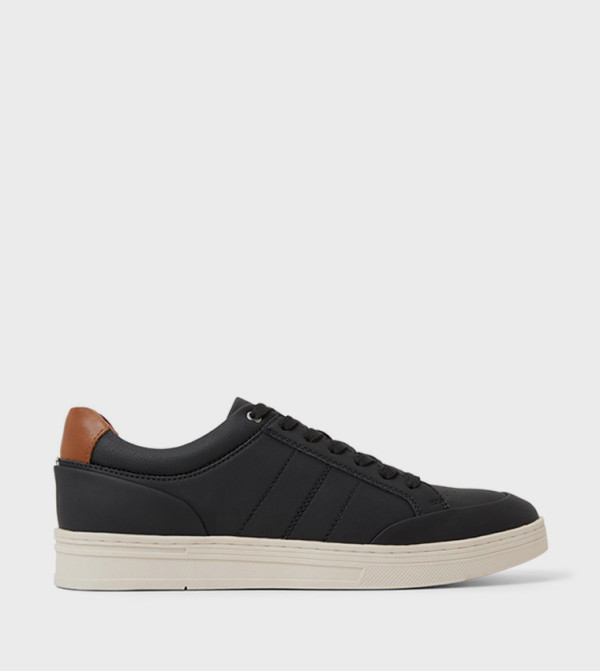 DUNKIRCK Solid Lace-Up Shoes