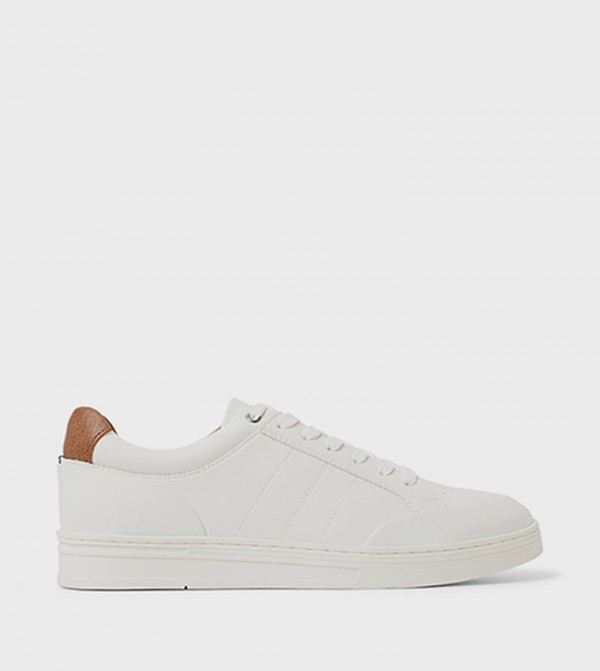 DUNKIRCK Textured Low-Top Sneakers