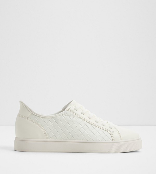 EASYIN Textured Lace-Up Sneakers