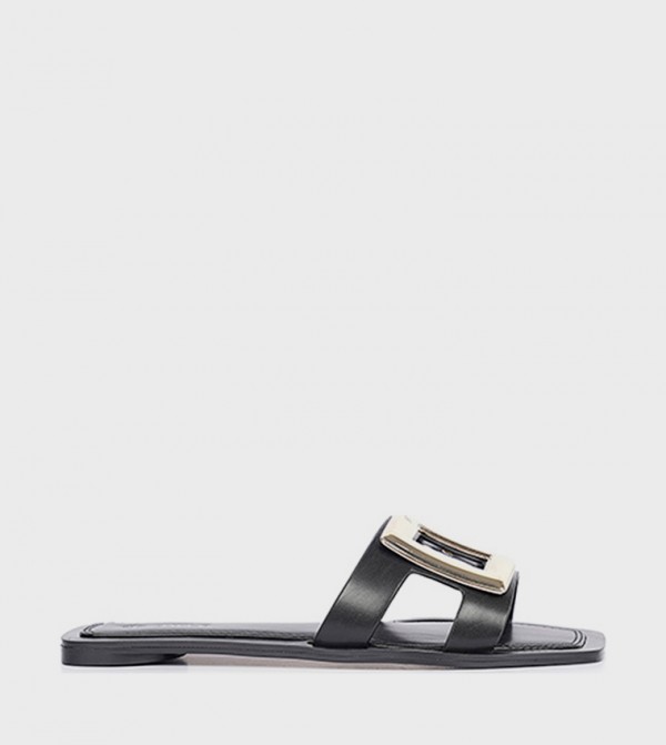 Metal Accent Open Toe Flat Sandals