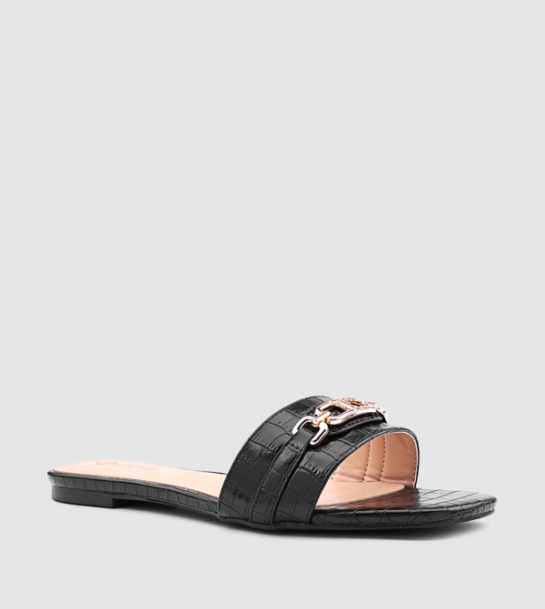 Metal Accent Open Toe Flat Sandals