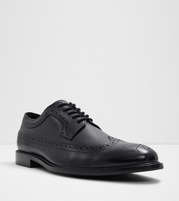 Clarks coling limit black top