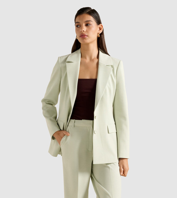 VEDA Nipped Waist Blazer