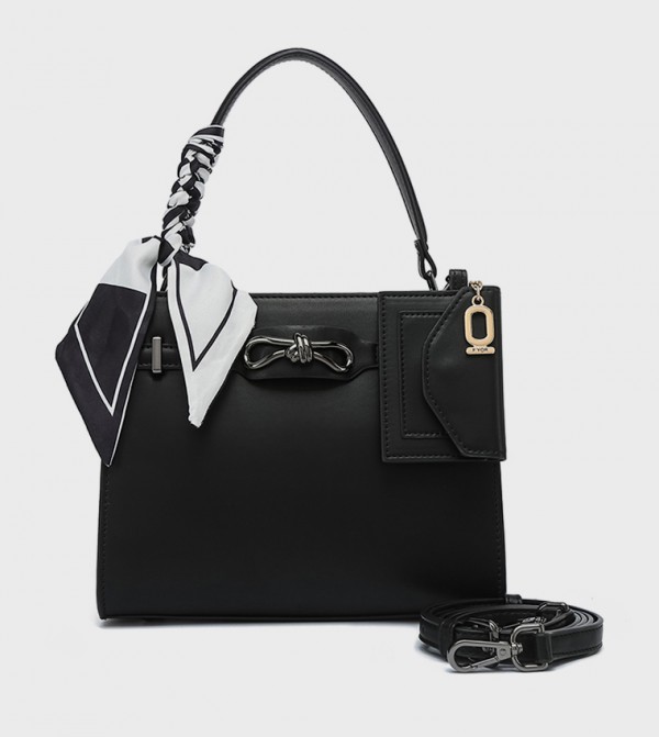 شنطة ساتشل بإكسسوار معدني 