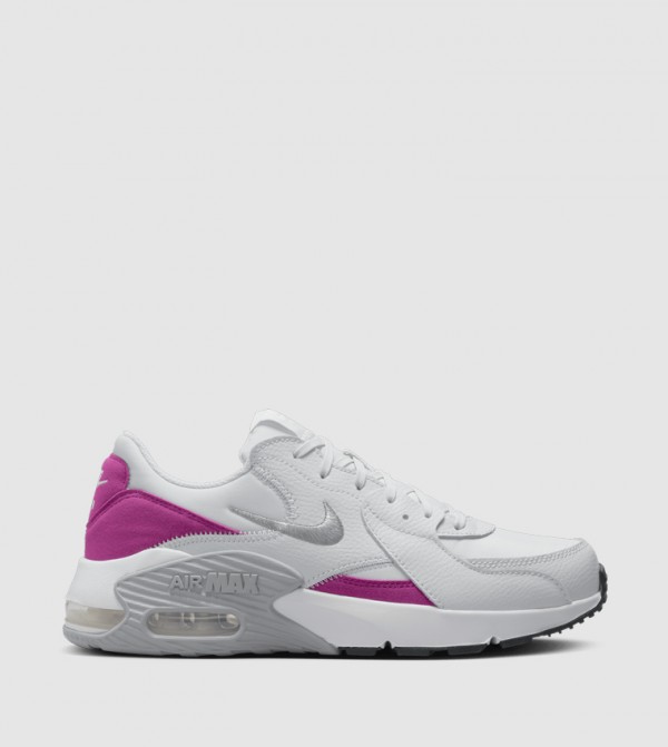 AIR MAX EXCEE SE Low Top Sneakers