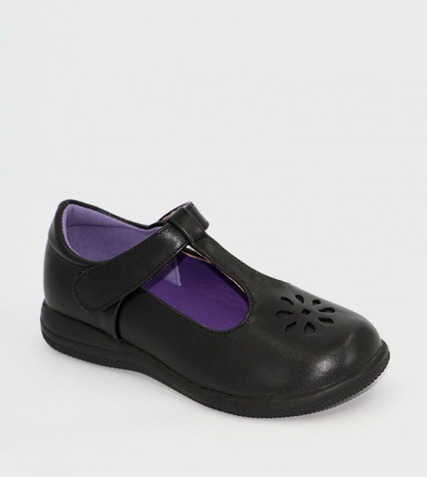 FAIE2 Cut-Out Detail School Shoes