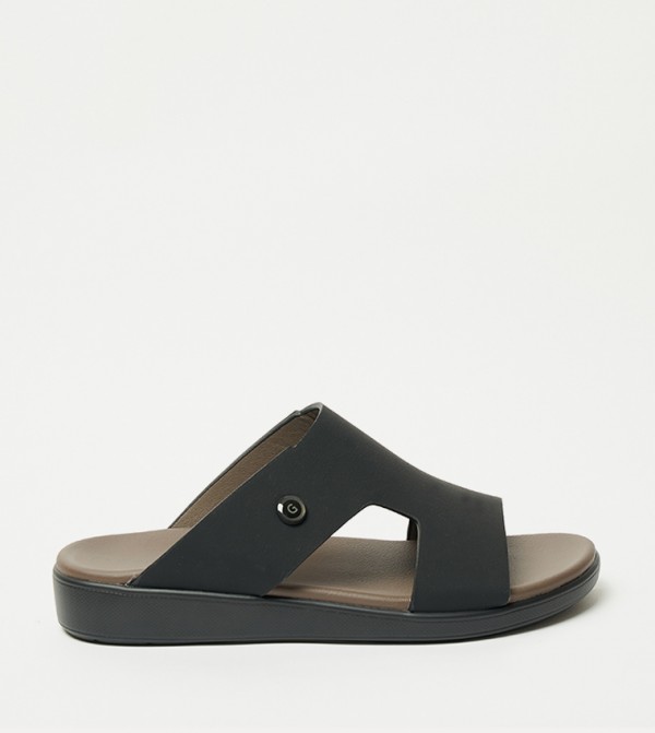Textured Arabic Sandals