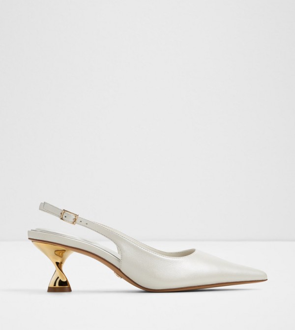 GOLDENSHEEN Slingback Pumps