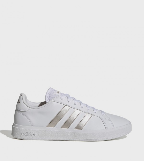 GRAND COURT BASE 2. Lace Up Sneakers