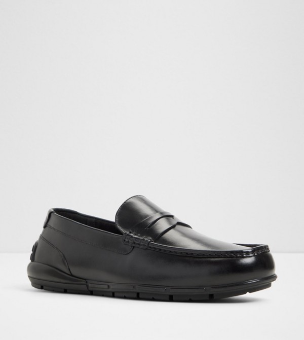 GWUD-IN Textured Moccasins