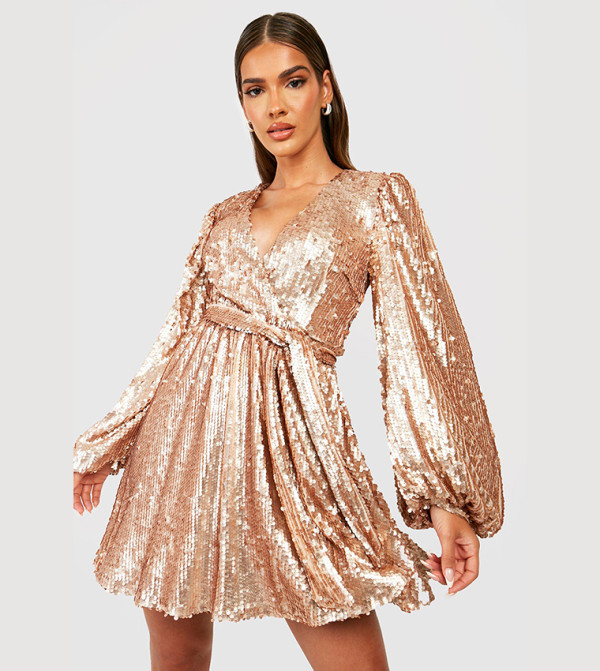 Buy Boohoo Sequin Extreme Blouson Sleeves Skater Party Dress In Gold |  6thstreet UAE