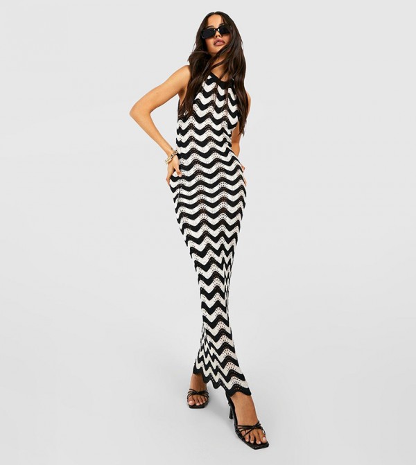 Buy Boohoo Zig Zag Crochet Maxi Dress In Black 6thStreet Kuwait