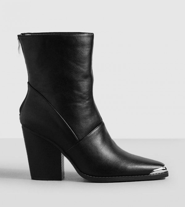 Buy Boohoo Toe Cap Detail Western Cowboy Boots In Black | 6thStreet UAE