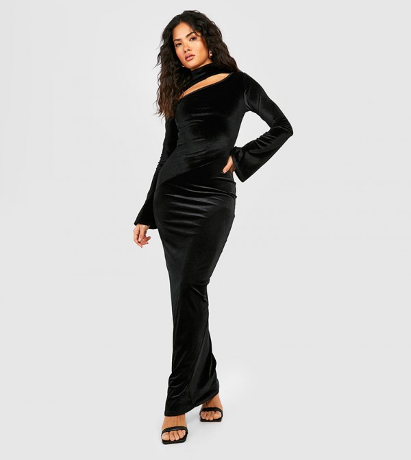 Buy Boohoo Velvet Cut Out High Neck Maxi Dress In Black 6thstreet Saudi Arabia 