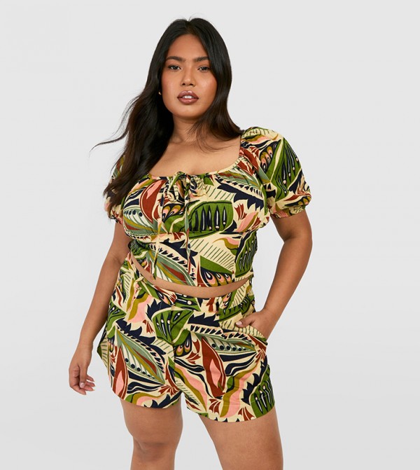 Curve Linen Feel Paisley Printed Pleat Front Shorts