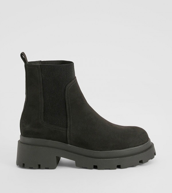 Chunky Sole Chelsea Boots