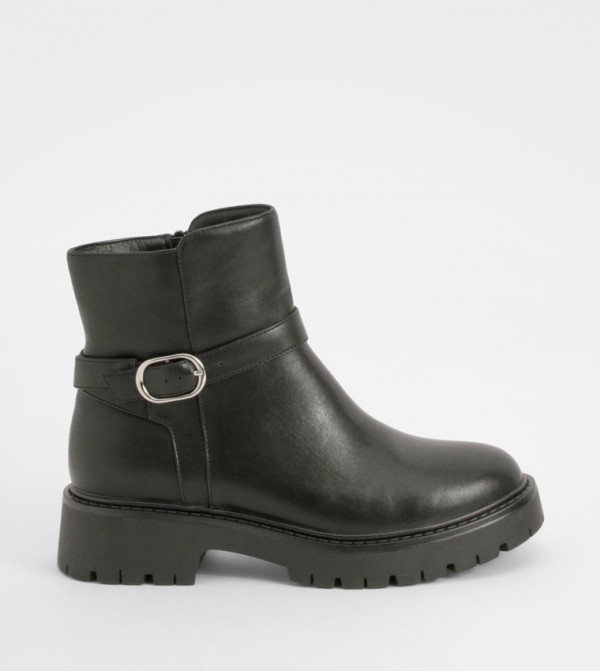 Wide Fit Chunky Buckle Detail Chelsea Boots