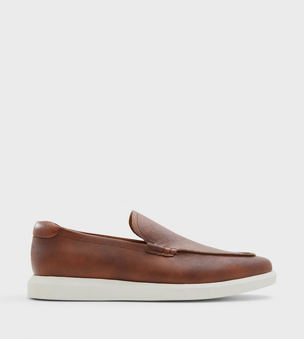 HAYWORTH Round Toe Loafers