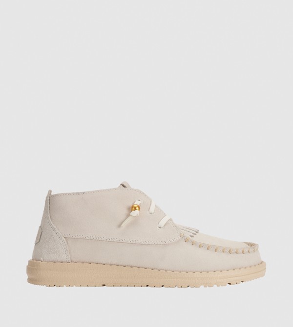 حذاء سليب أون برقبة متوسطة 