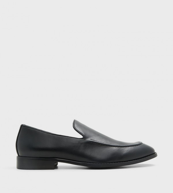 HEATHROW Textured Loafers