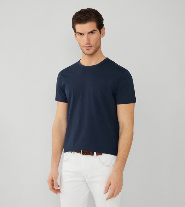 Solid Crew Neck T-Shirt 