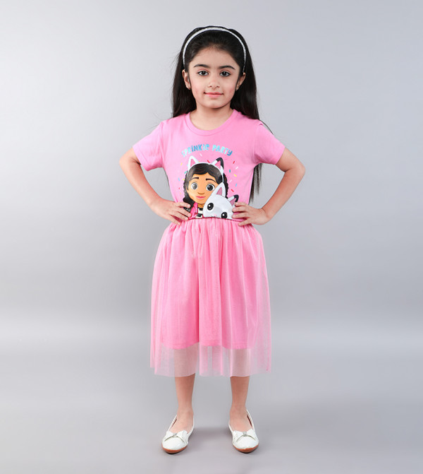 فستان تول برقبة مستديرة بطبعة غابي دول هاوس  