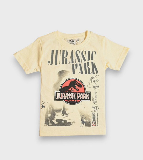 تيشيرت بطبعة وكم قصير 